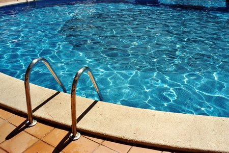 Orçamento de piscinas e construção de piscina de vinil, fibra ou alvenaria - 